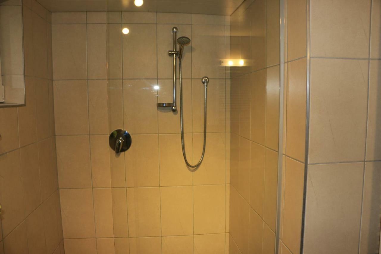 Haus Berndt Schwemberger Appartement Fügen Buitenkant foto